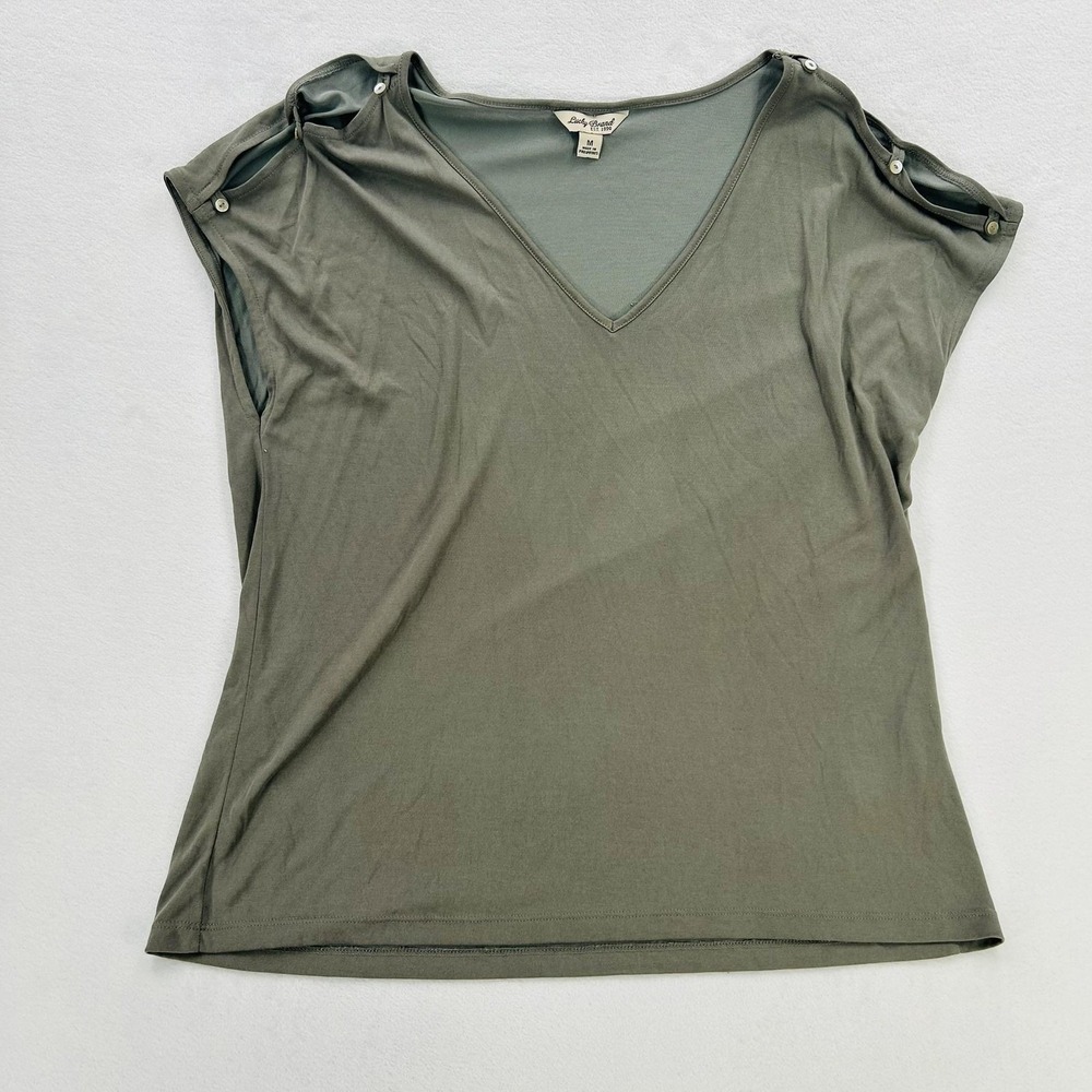 Lucky Brand Shirt Womens Medium Green V Neck Button Shoulder Cap Sleeve Tee